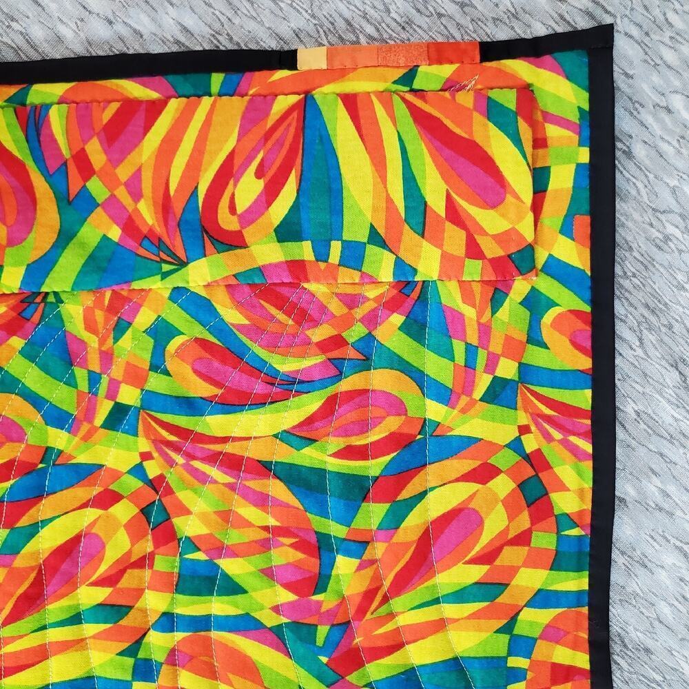 Colorful 53" x 54" Quilted Art Wall Hanging signed by Artist - Fiesta - Picture 11 of 12